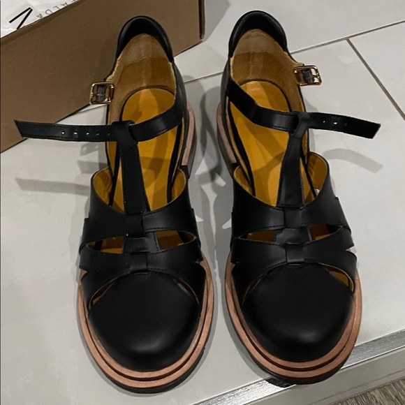 Mafalda Black fisherman Leather Flats with Strap - Picture 5 of 11
